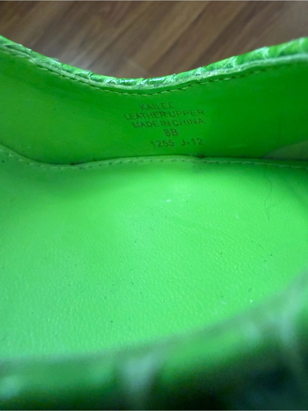 Lauren Ralph Lauren Kailee lime green snakeskin pointed-toe stiletto pumps 8 - Picture 6 of 6